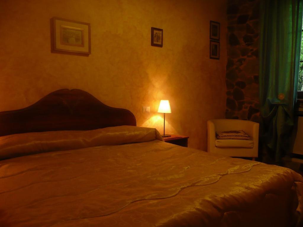 Bed and Breakfast Il Baraccotto Lucignano Habitación foto